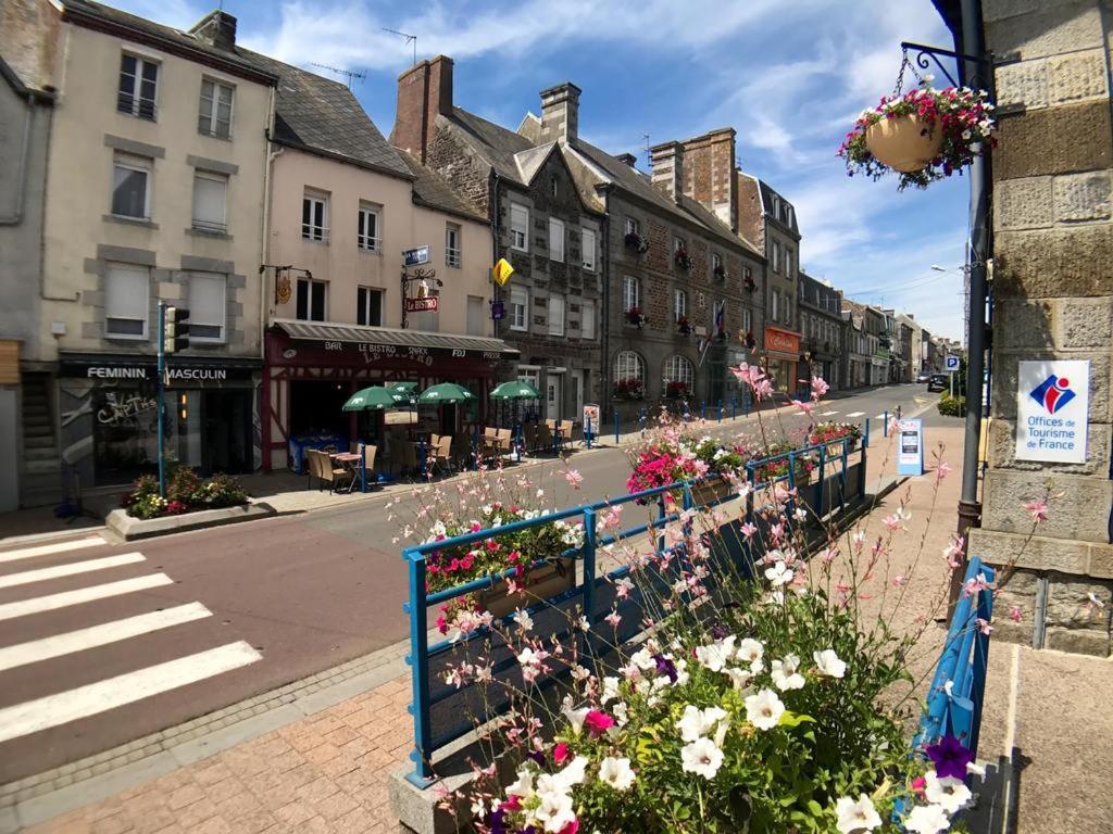 Appart Hotel Le Frenchy Brehal ภายนอก รูปภาพ